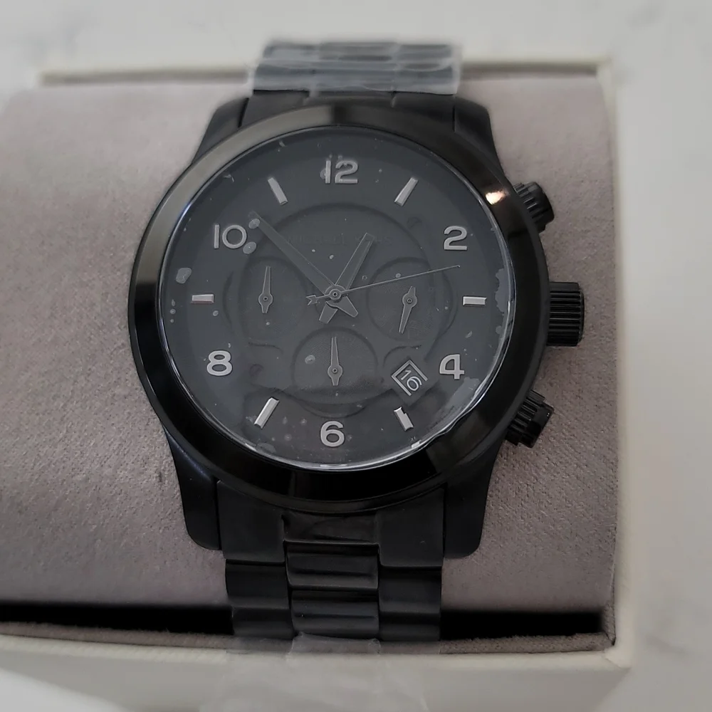 Micheal Kors MK8157 Watch - Picture 3 of 6